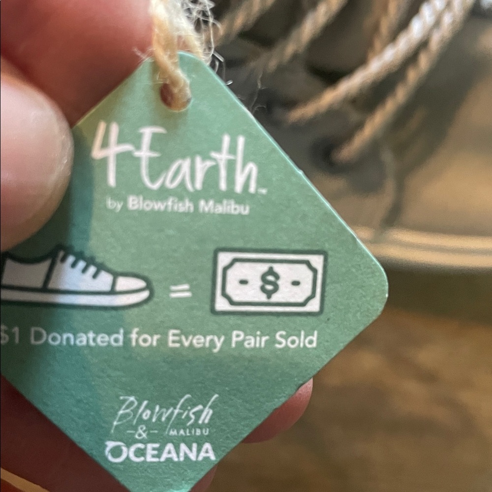 NEW Blowfish Malibu 4 Earth casual sneakers white or gray price is each pair - Picture 6 of 6